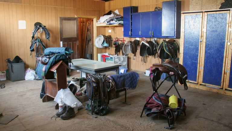 add heat to tack room